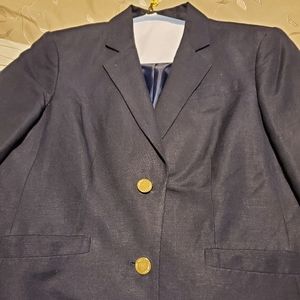 Linen blazer with gold buttons